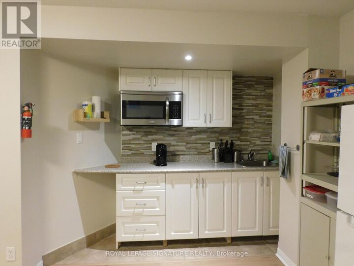 Property Photo:  1132 Queen Street West  ON L5H 4K2 