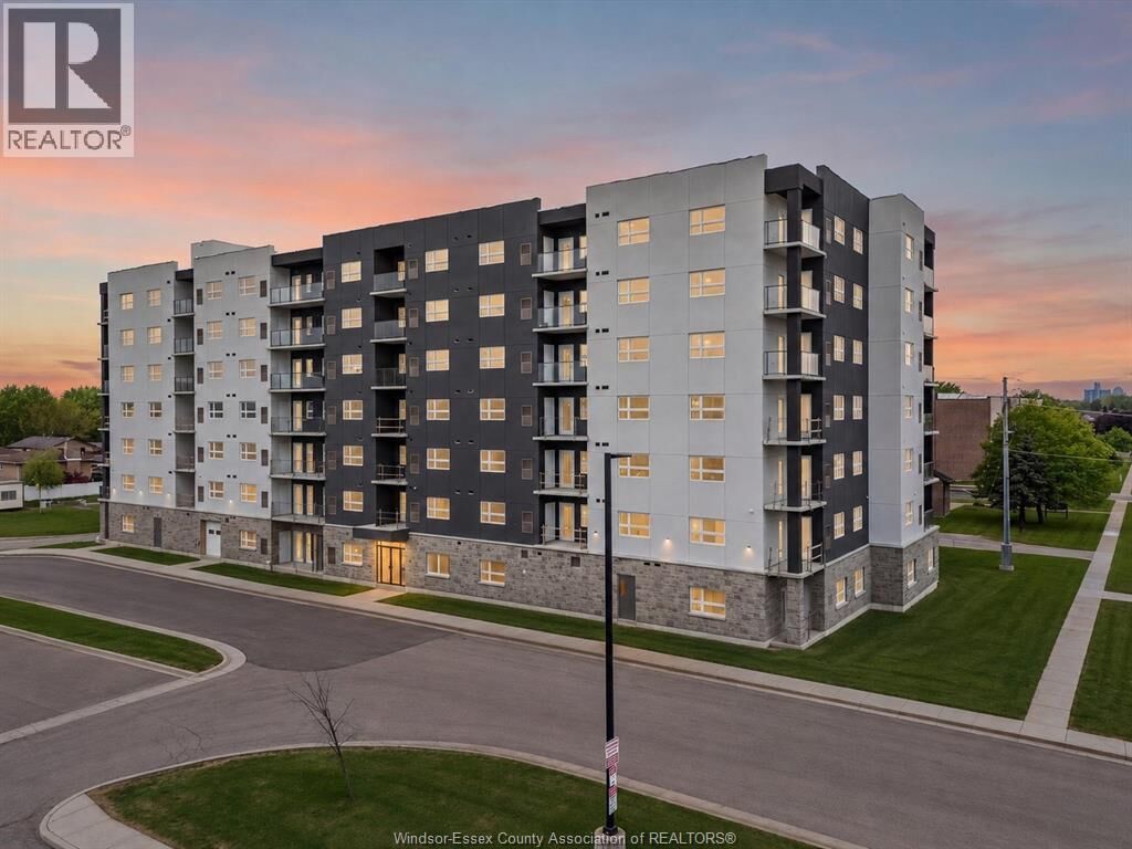 Property Photo:  8401 Wyandotte Street East 611  ON N8S 0B8 