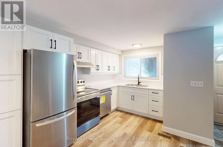 Property Photo:  653 Northdale Drive  ON N4S 5J8 