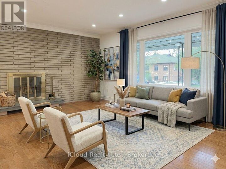 Property Photo:  4 Longbridge Road  ON L4J 1L5 