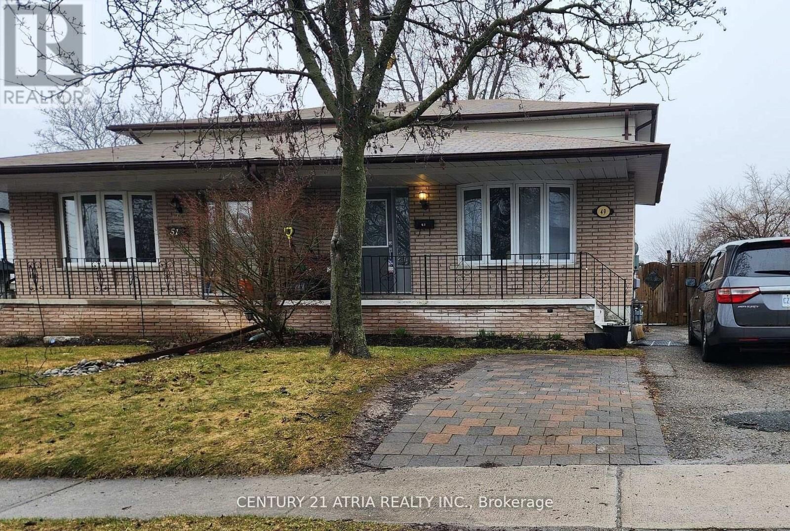 Property Photo:  49 Lawrence Crescent Bsmt  ON L1C 3M7 