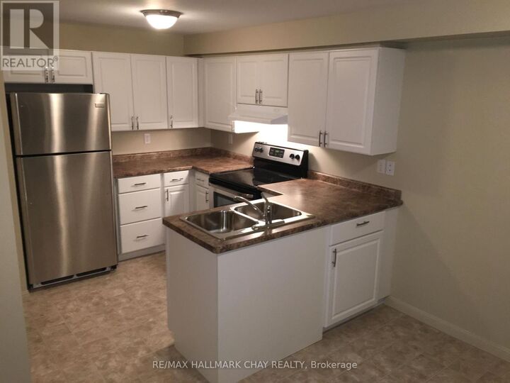Property Photo:  141 Black Cherry Crescent  ON L4N 9L1 
