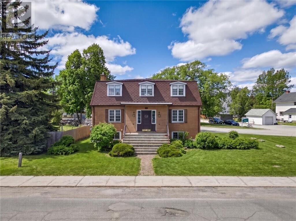 Property Photo:  14 Godfrey Drive  ON P0M 1N0 