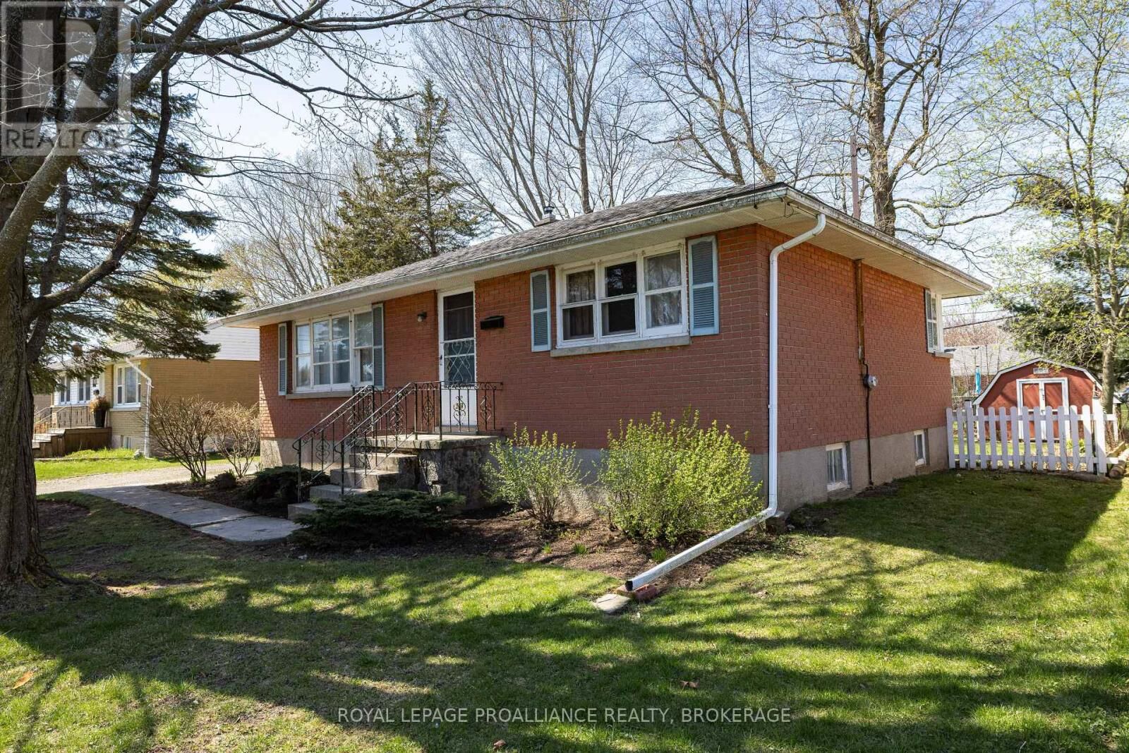 Property Photo:  287 McEwen Drive  ON K7M 3W2 