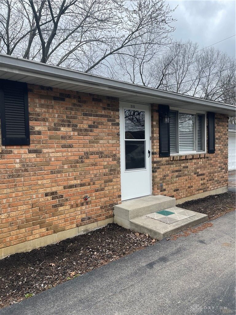 Property Photo:  213 Vine Street 215  OH 45324 
