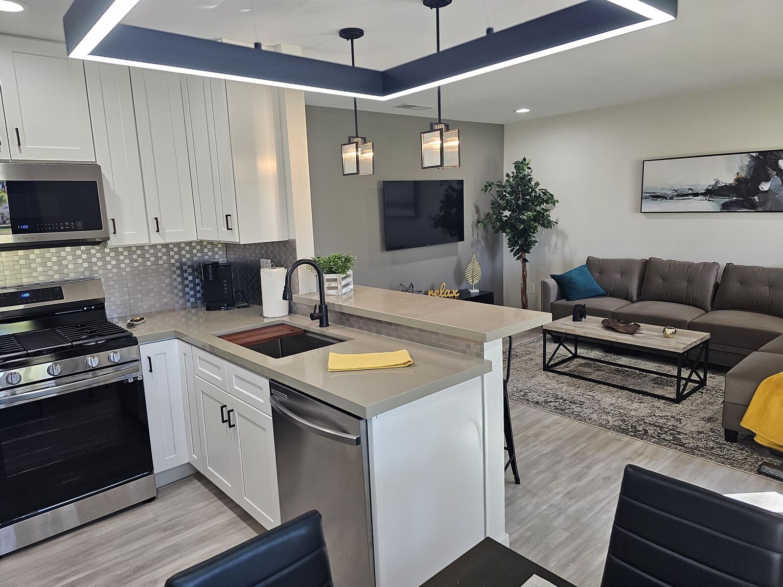 Property Photo:  82567 Avenue 48 38  CA 92201 