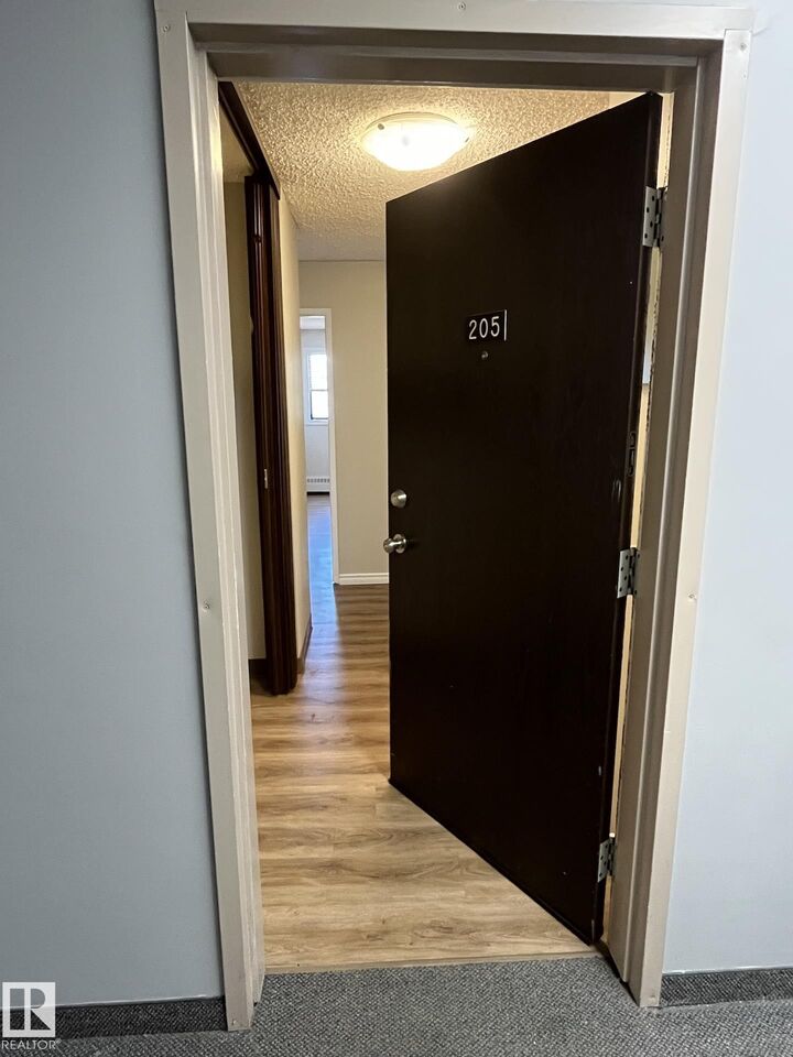 Property Photo:  51 Brown Street 205  AB T7Z 1P2 