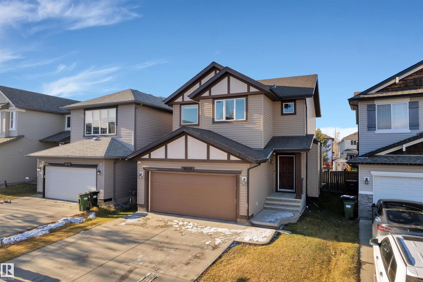 Property Photo:  3650 13 Street NW  AB T6J 0J5 