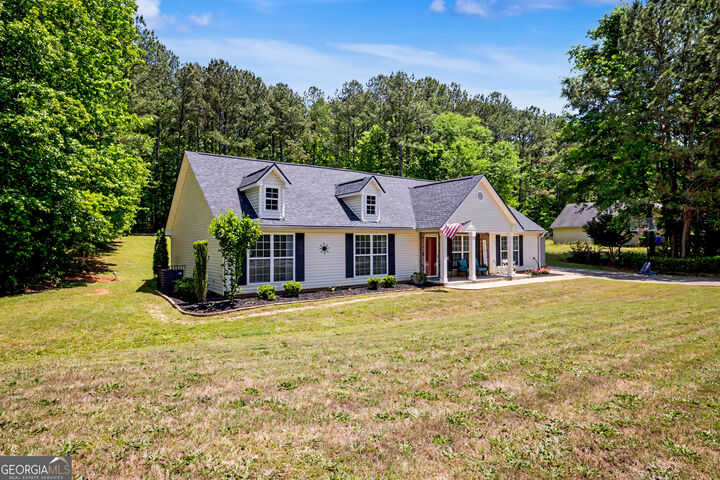 Property Photo: 102 Greenfield Lane GA 30220