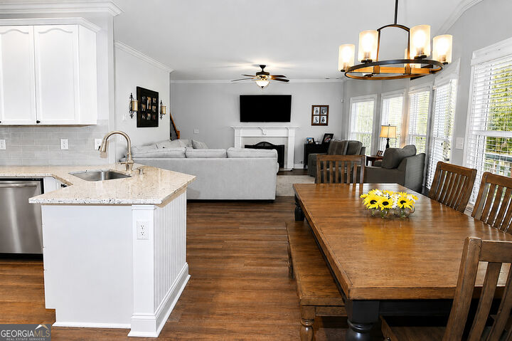 Property Photo:  1025 Fairview Club Circle  GA 30019 