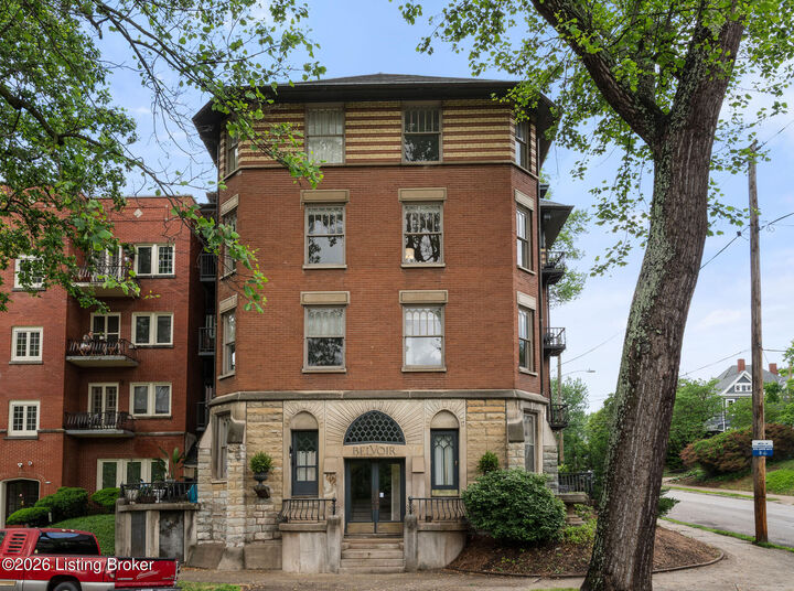 Property Photo: 2229 Cherokee Pkwy Apt H KY 40204