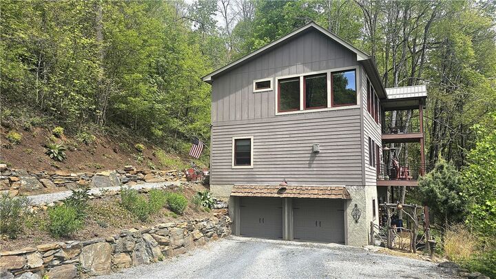 Property Photo:  692 Great Sky Drive  NC 28684 