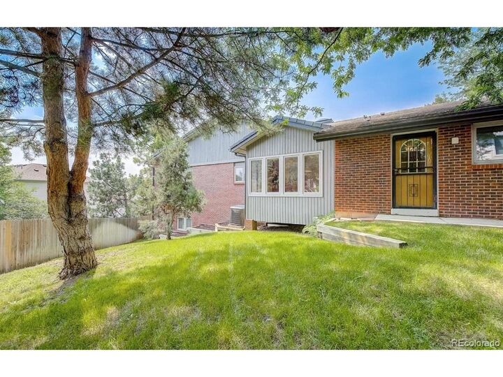 Property Photo: 27 Beacon Hill Ln CO 80111