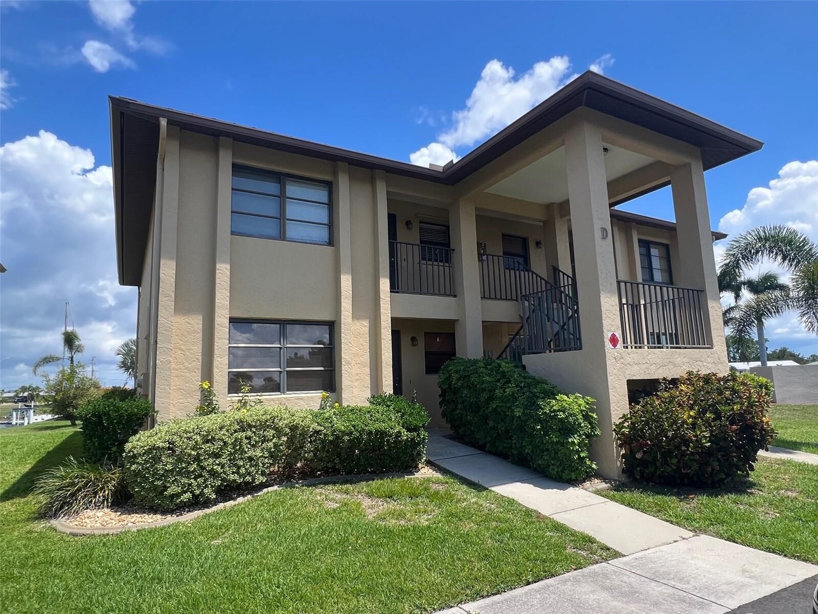 Property Photo:  3221 White Ibis Court D3  FL 33950 