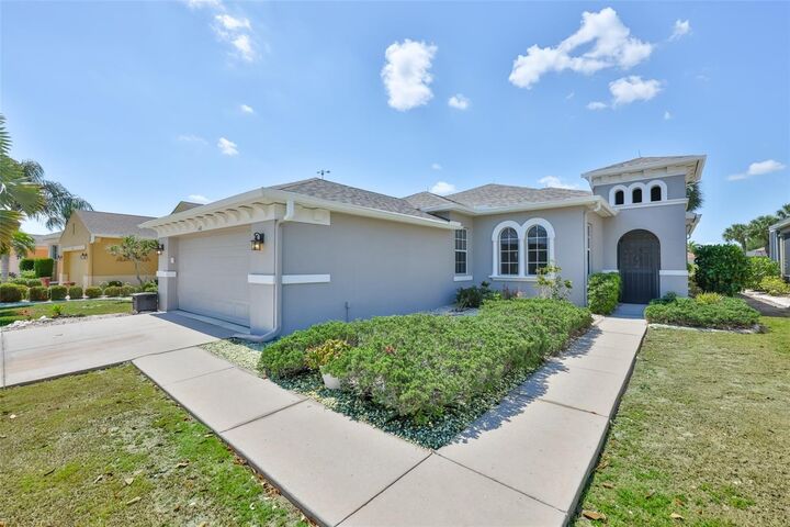 Property Photo:  448 Noble Faire Drive  FL 33573 