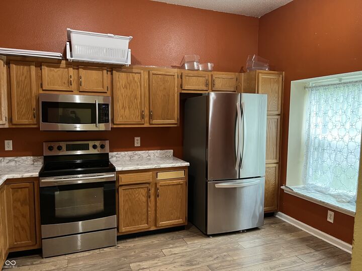 Property Photo:  19277 Fox Chase Drive  IN 46062 