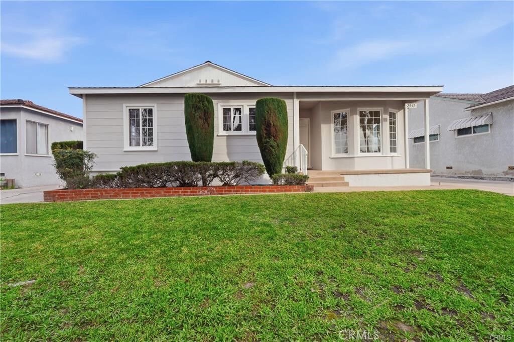 Property Photo:  2917 Del Amo  CA 90712 