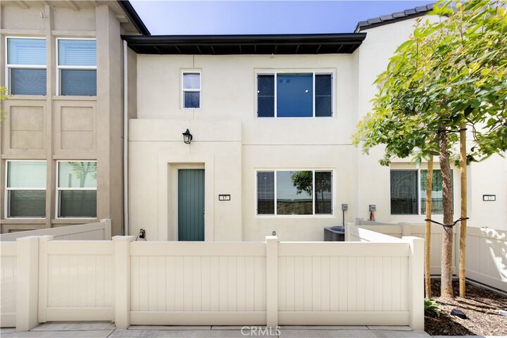 Property Photo: 17 Aria CA 91733