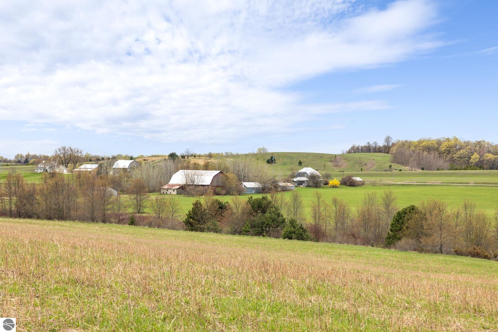 Property Photo:  4331 S French Road  MI 49621 