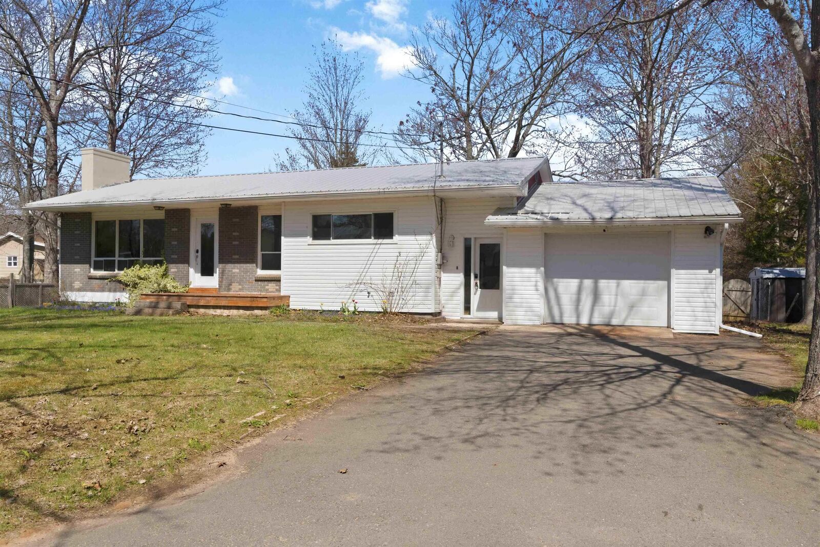Property Photo:  901 Carol Street  NS B0P 1N0 