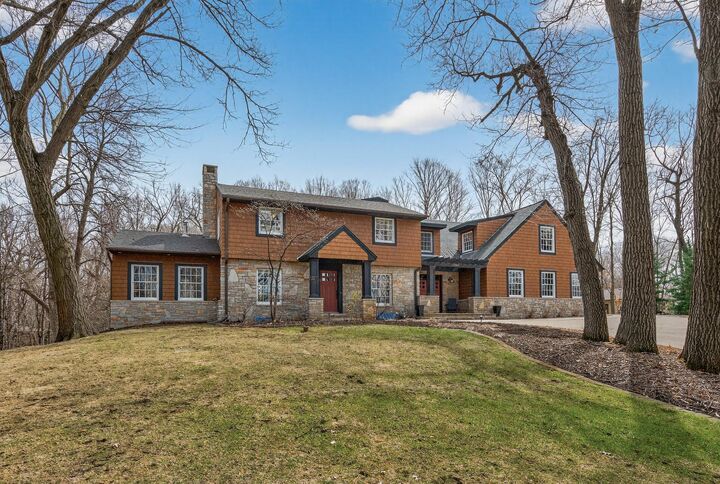 Property Photo:  19055 Ridgewood Road  MN 55391 