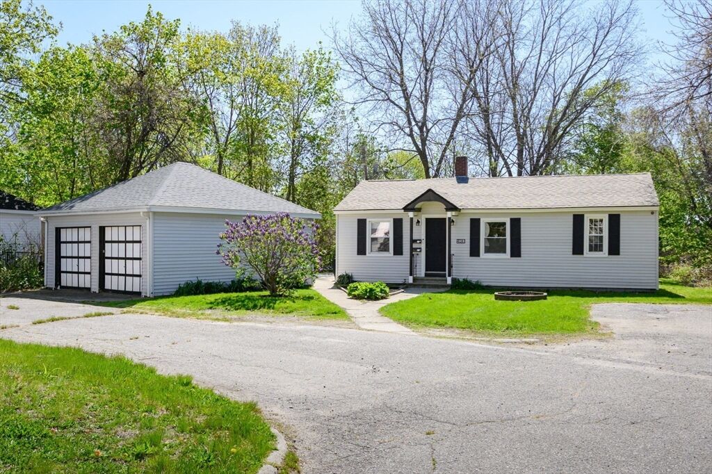Property Photo:  280-R Weir St  MA 02780 