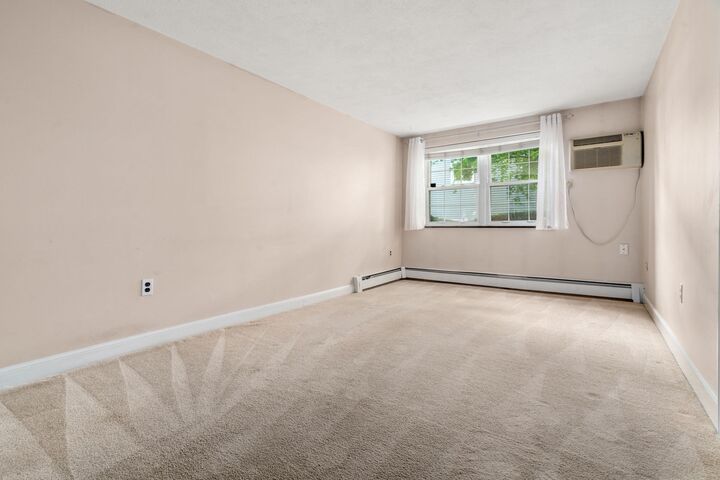 Property Photo:  99 Pleasant St A4  MA 02472 