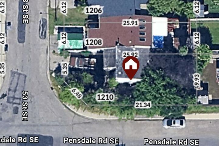 Property Photo:  1210 53 Street SE  AB T2A 1V7 