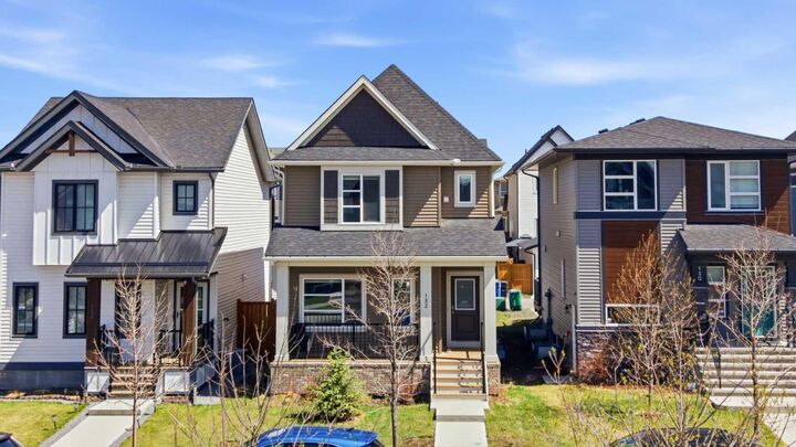 Property Photo: 132 Highview Gate SE AB T4A 3L6