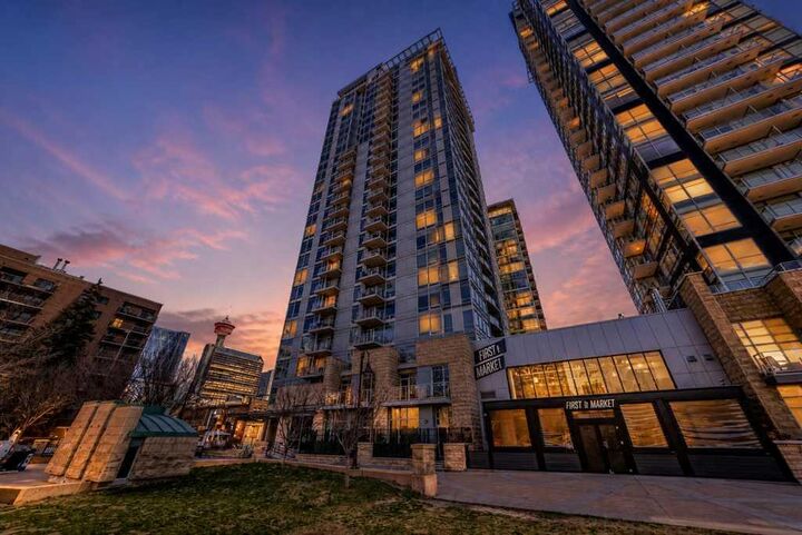 Property Photo:  215 13 Avenue SW 2105  AB T2R 0V6 