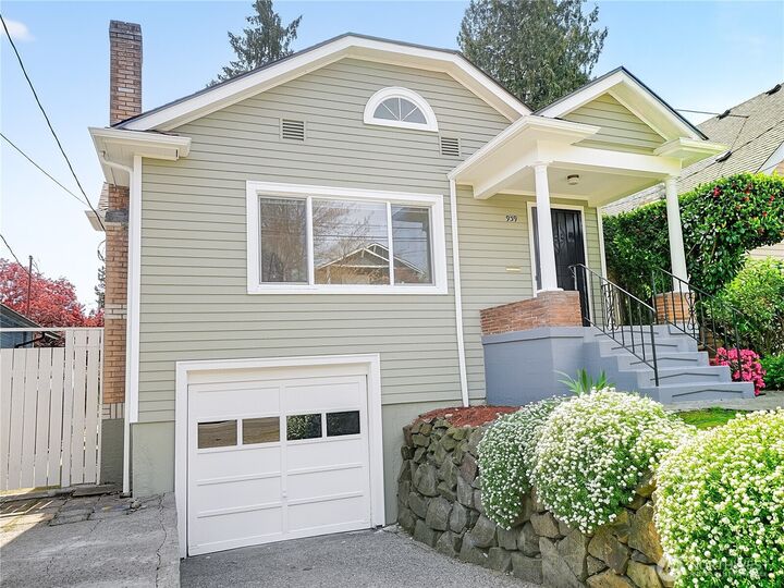 Property Photo: 939 N 83rd Street WA 98103