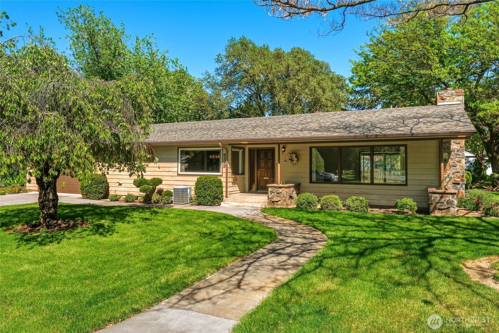 Property Photo: 509 Parkview Street OR 97862