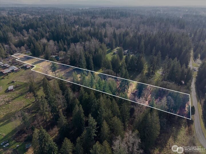 Property Photo: 11212 87th Avenue NE WA 98271