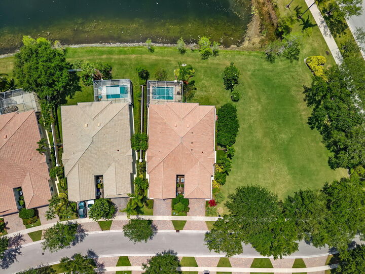 Property Photo:  3214 Verdmont Lane  FL 33414 