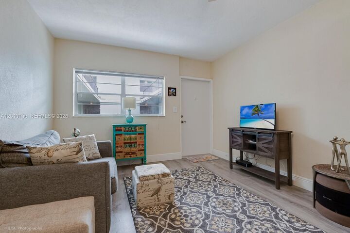 Property Photo:  2539 S Bayshore Dr 428E  FL 33133 