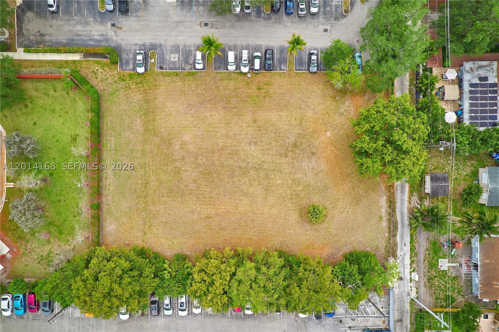 Property Photo: 0 N 61 Avenue FL 33024