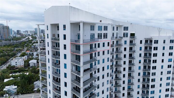 Property Photo:  10 SW South River Dr Phi01  FL 33130 