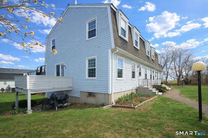 Property Photo:  164 Austin Ryer Lane 164  CT 06405 