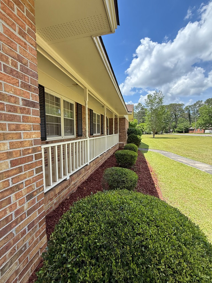 Property Photo:  1443 Madison Ave  GA 31794 