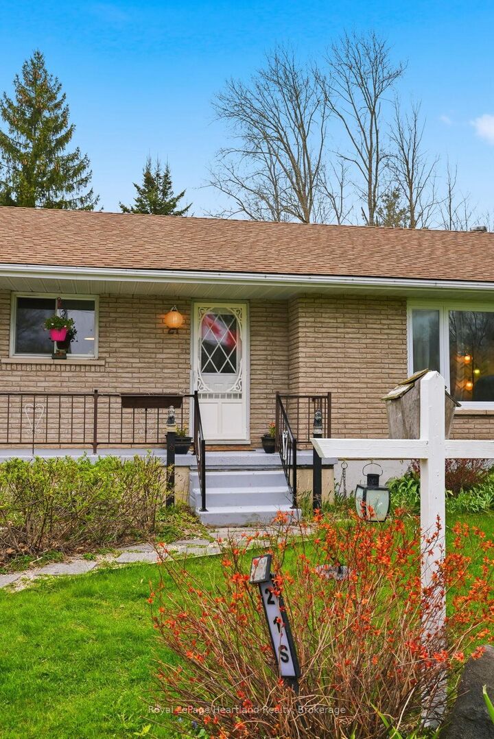 Property Photo: 21 Brown Street S ON N0G 1M0