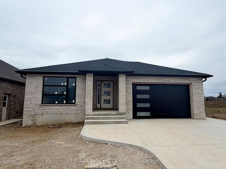 455 Burnside Street — photo 1