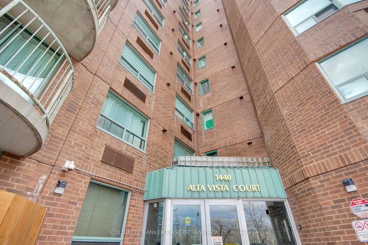 Property Photo: 1440 Heron Road 811 ON K1V 0X2
