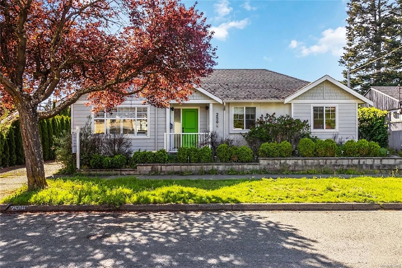 Property Photo: 2508 Shakespeare St BC V8R 4G5
