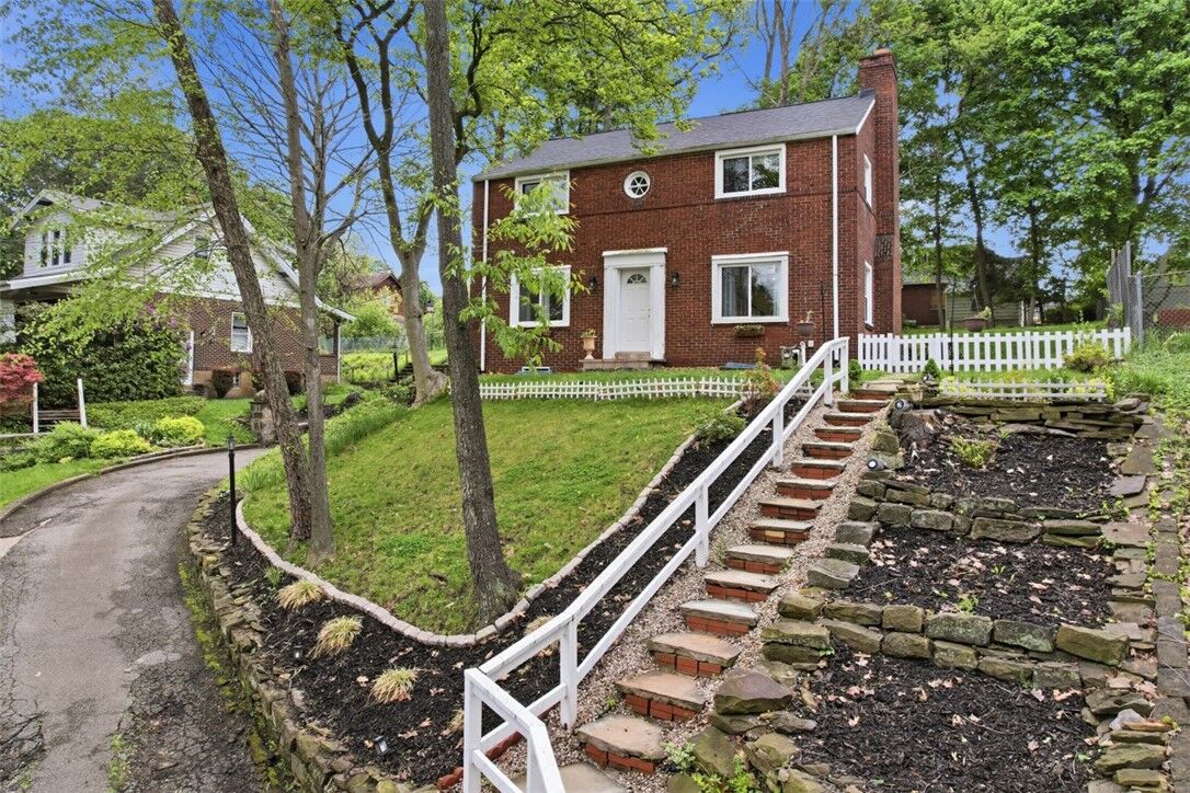 Property Photo:  315 Woodside Rd  PA 15221 