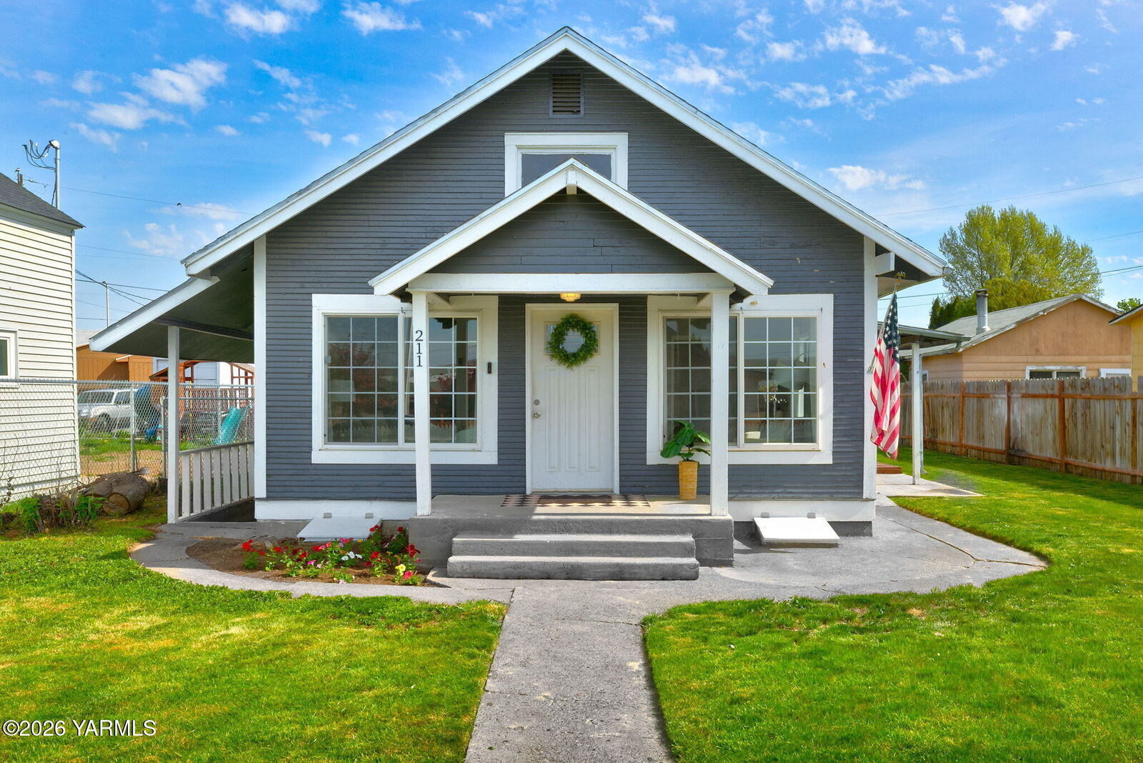 Property Photo:  211 E Naches Ave  WA 98936 