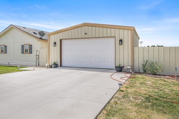 Property Photo:  7401 Star Light Lane  TX 79015-5941 