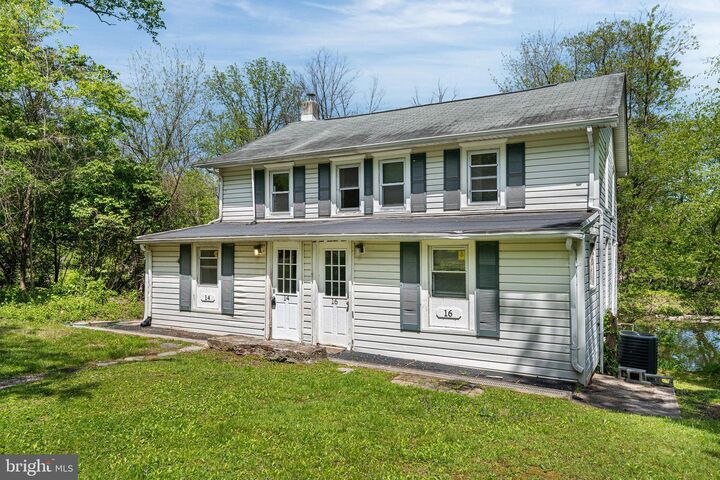 Property Photo:  16 White Clay Drive  DE 19711 