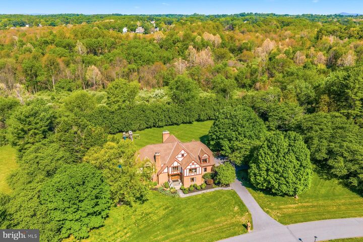 Property Photo:  14008 Crossland Lane  MD 20878 