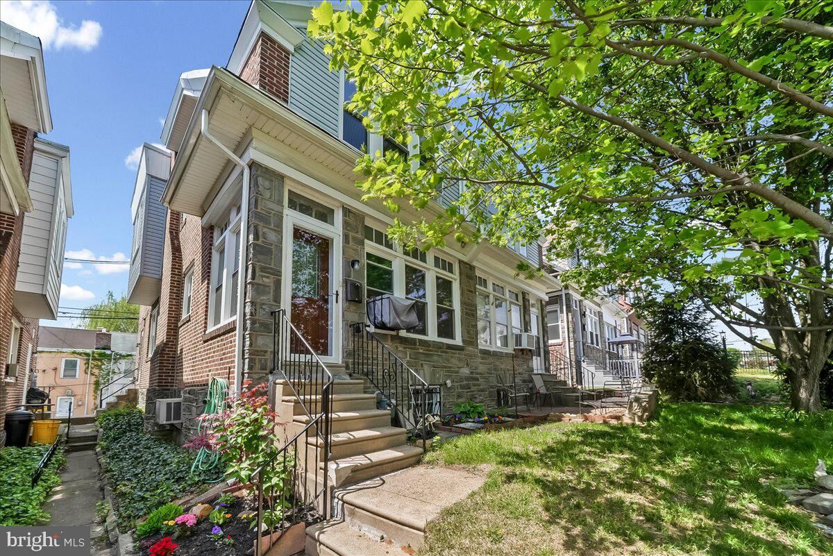 Property Photo:  130 High Street  PA 19079 
