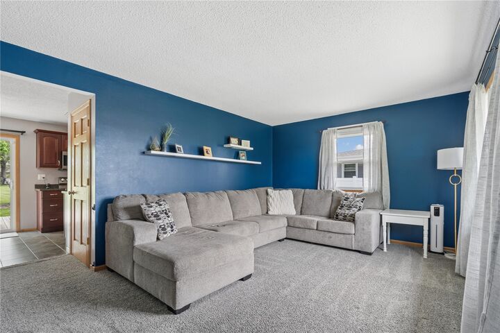 Property Photo:  1840 Daleview Dr  IA 52302 